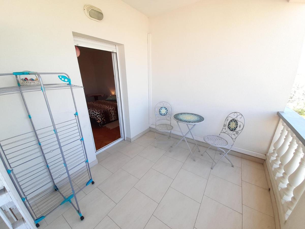 Apartment Perica And Perica With Separate Entrance